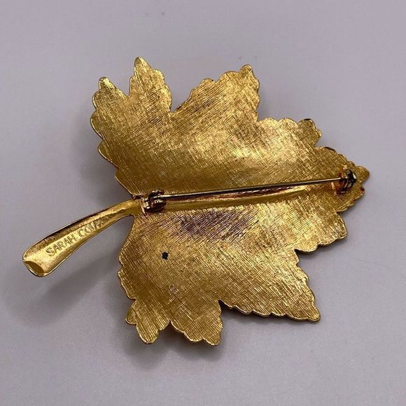 Vintage Sarah Coventry Leaf Faux Pearl Gold tone Brooch Pin Classic Nature - Picture 3 of 5